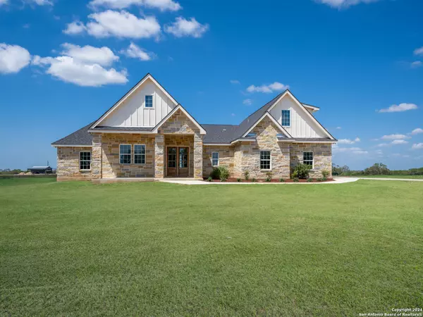 Adkins, TX 78101,9745 CROW LN