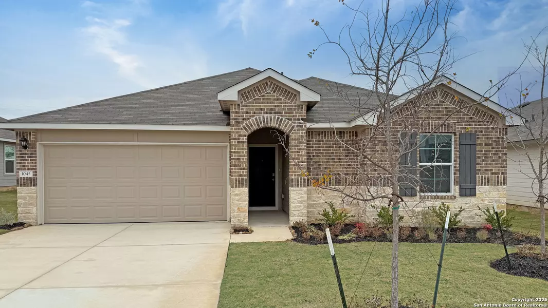 1045 CHACHALACA COURT, Seguin, TX 78155