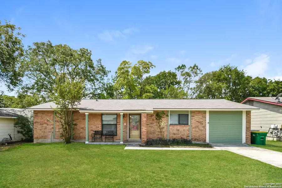 11205 LONE SHADOW TRL, Live Oak, TX 78233-2931