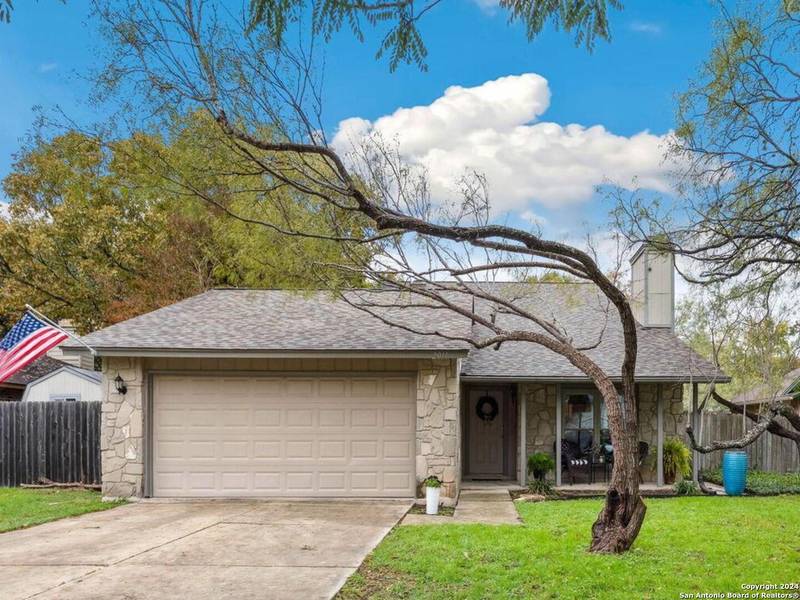 2011 cobble grove, San Antonio, TX 78231