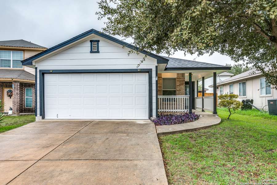 6807 Cougar Clf, San Antonio, TX 78242