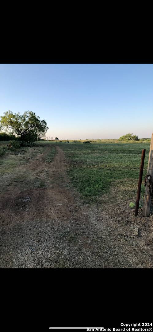 Charlotte, TX 78011,5173 COUNTY ROAD 332