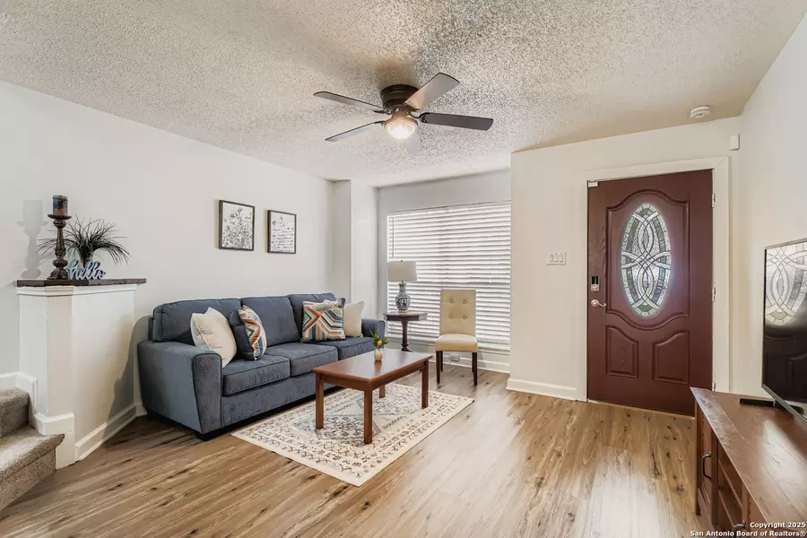 7916 SANTA CATALINA, San Antonio, TX 78250-6255