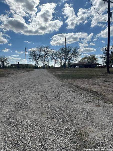 14075 Sherwood, Atascosa, TX 78002