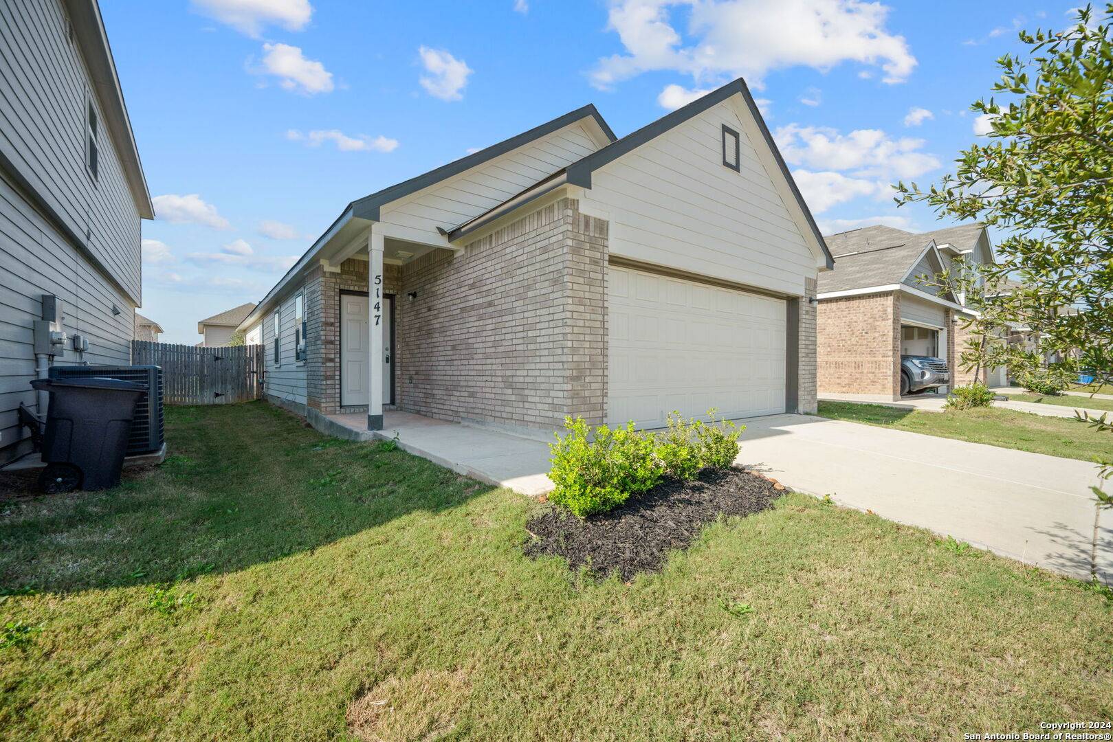 San Antonio, TX 78222,5147 Sandstone Way