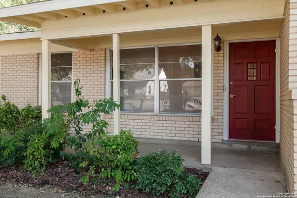 Universal City, TX 78148-4204,218 BEECHWOOD AVE