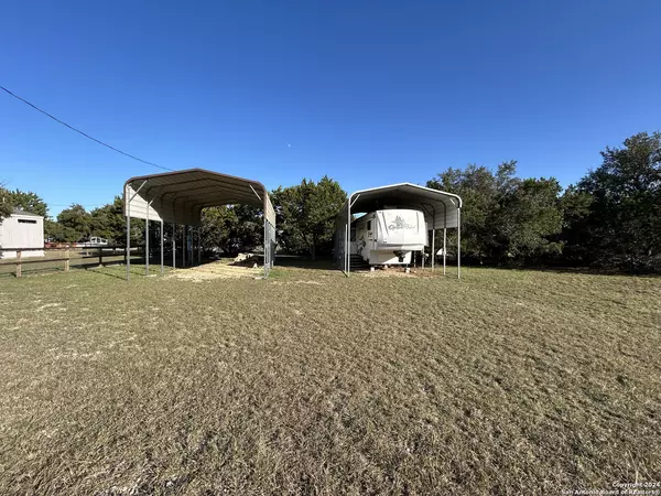 159 Private Road 1513, Bandera, TX 78003