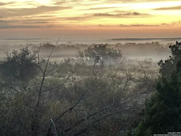 1972 Private Rd 3178, Brackettville, TX 78832