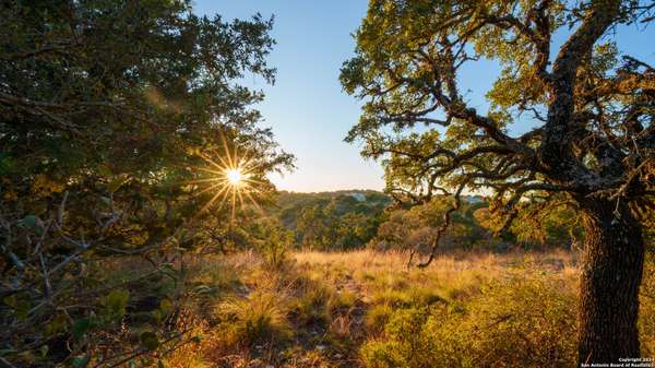 259 Lookout Point N, Comfort, TX 78013