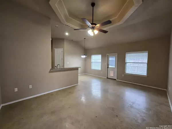 New Braunfels, TX 78130,1096 CAROLYN CV