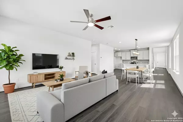 San Antonio, TX 78233,6039 Calgary Park