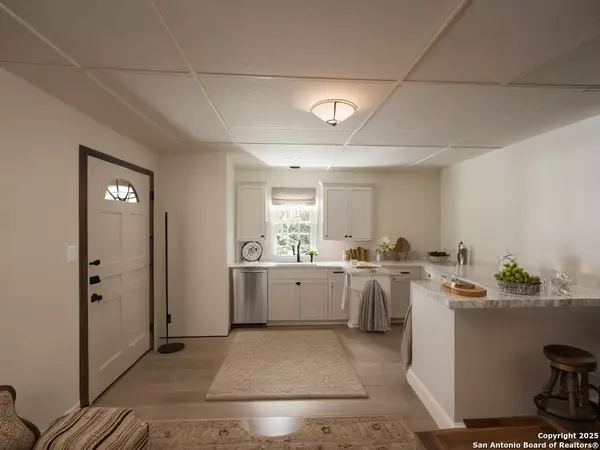 Canyon Lake, TX 78133-4497,1665 ROADSIDE DR