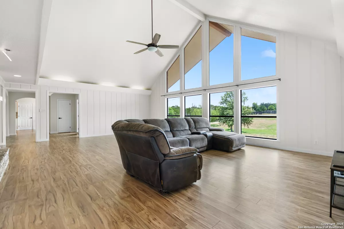 Kerrville, TX 78028,2044 Medina Hwy