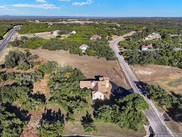 Boerne, TX 78006,102 OAK VALLEY DR