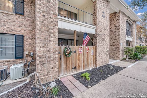 1819 BABCOCK RD UNIT 210B,  San Antonio,  TX 78229-4696