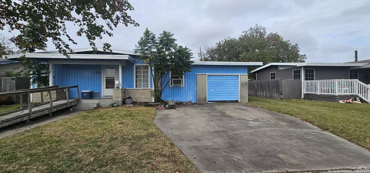 4713 Alice St, Corpus Christi, TX 78411