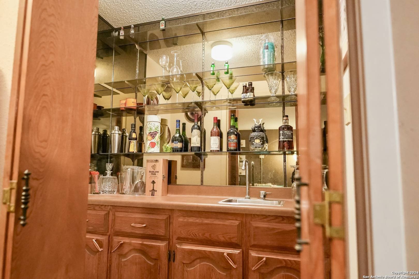Adkins, TX 78101-4506,1023 ZIGMONT RD