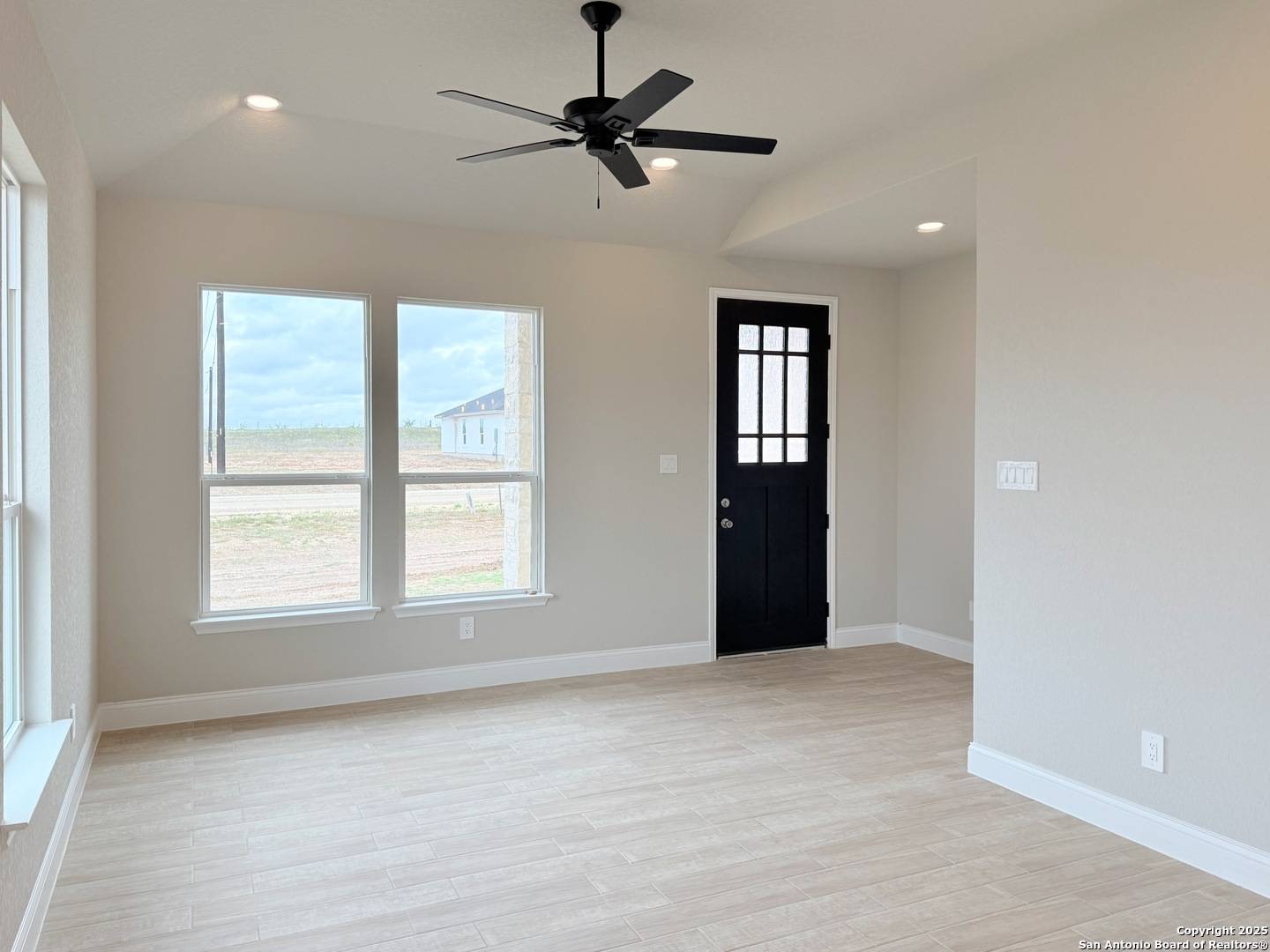 La Vernia, TX 78121,137 Camino Verde Ct