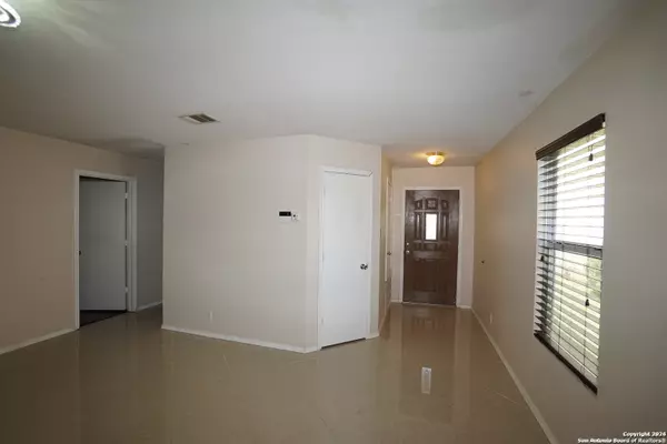 San Antonio, TX 78240-2624,7918 CYPRESS CROWN