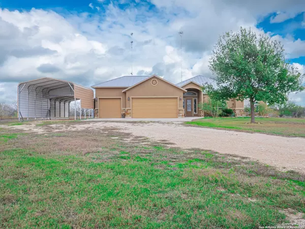 2455 FM 465, Seguin, TX 78155