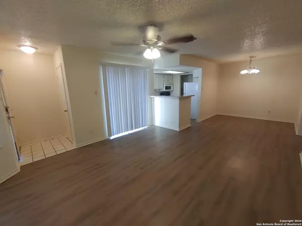 San Antonio, TX 78218,6350 Cambridge Unit 1