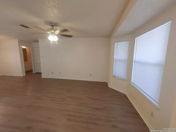 6350 Cambridge Unit 1, San Antonio, TX 78218