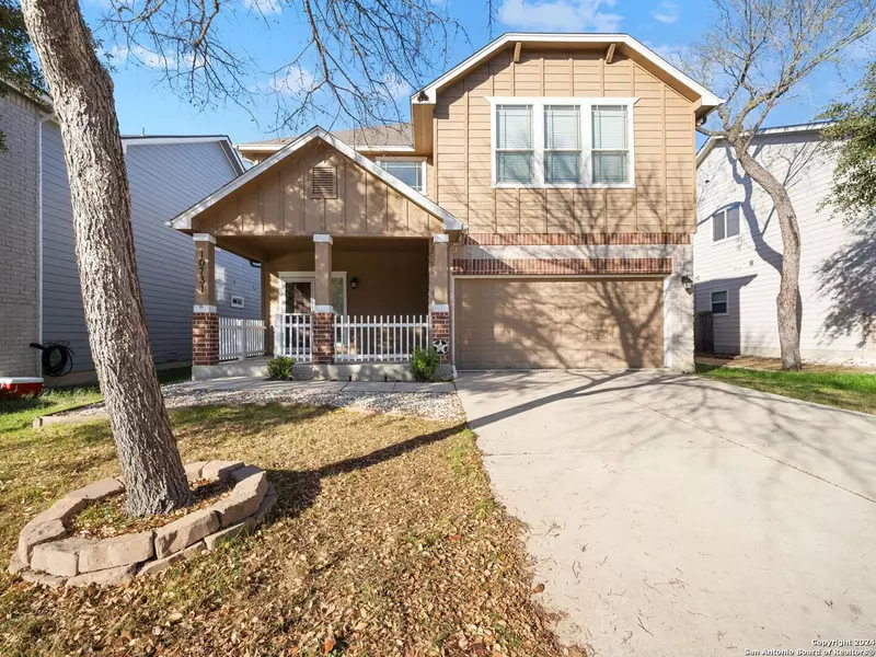 10731 AXIS XING, San Antonio, TX 78245-3447