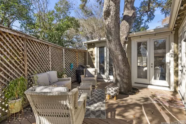 Alamo Heights, TX 78209-3342,166 CLAYWELL DR