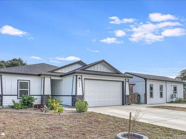 Rockport, TX 78382,1028 S Ann St.