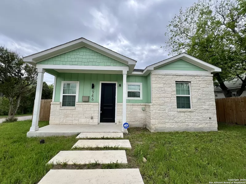 946 CANTON, San Antonio, TX 78202-3203