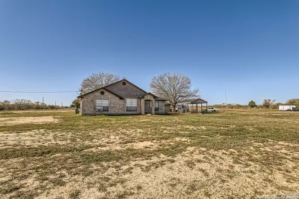 3487 STUART RD #1, Adkins, TX 78101-9746