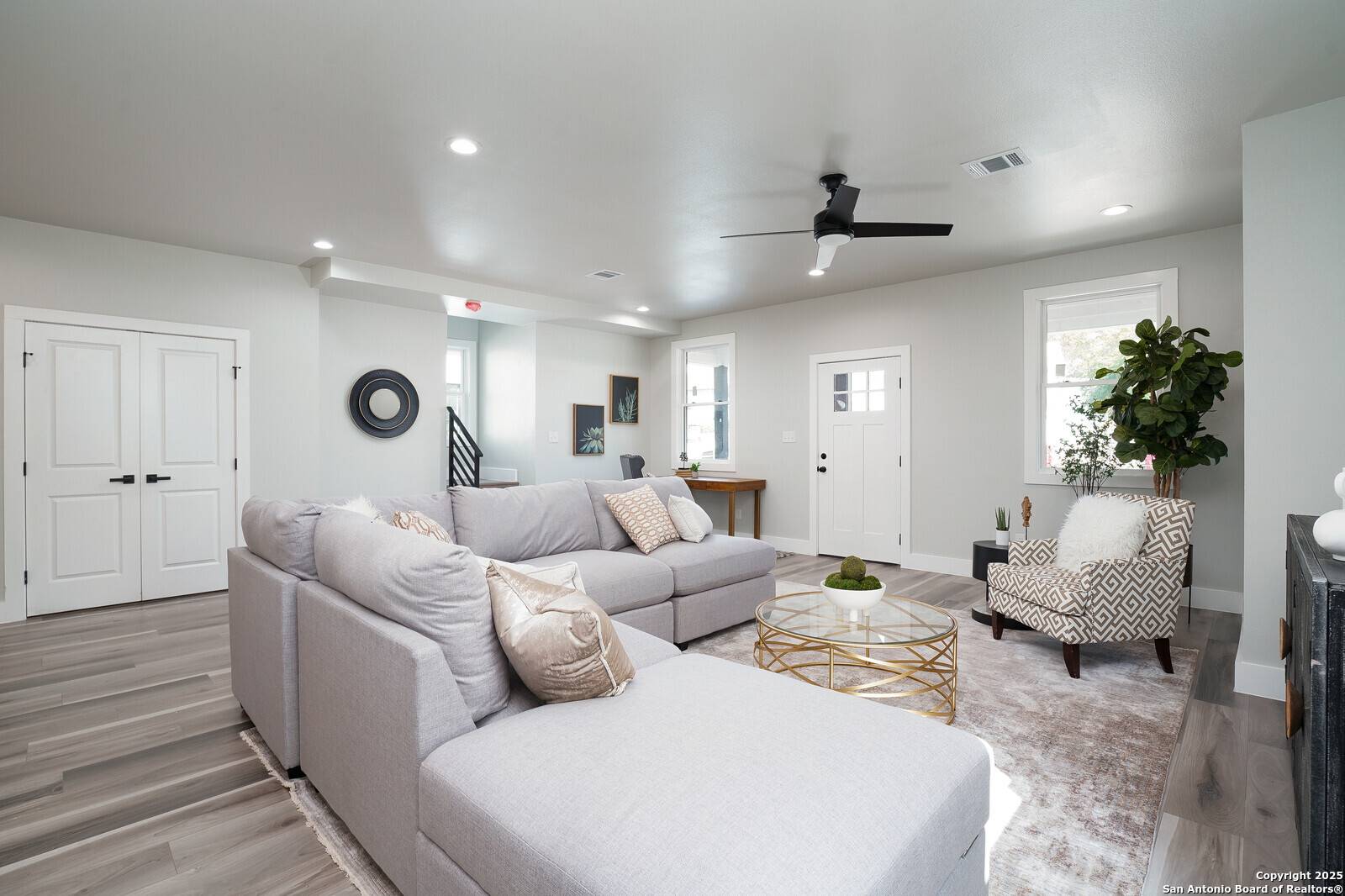 San Antonio, TX 78202,423 Mesquite St
