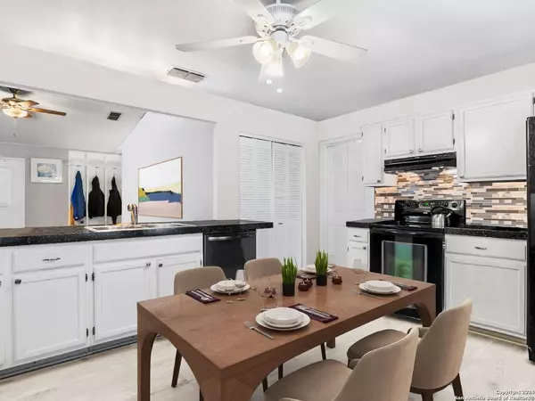 San Antonio, TX 78250-5708,9912 VILLAGE BRIAR
