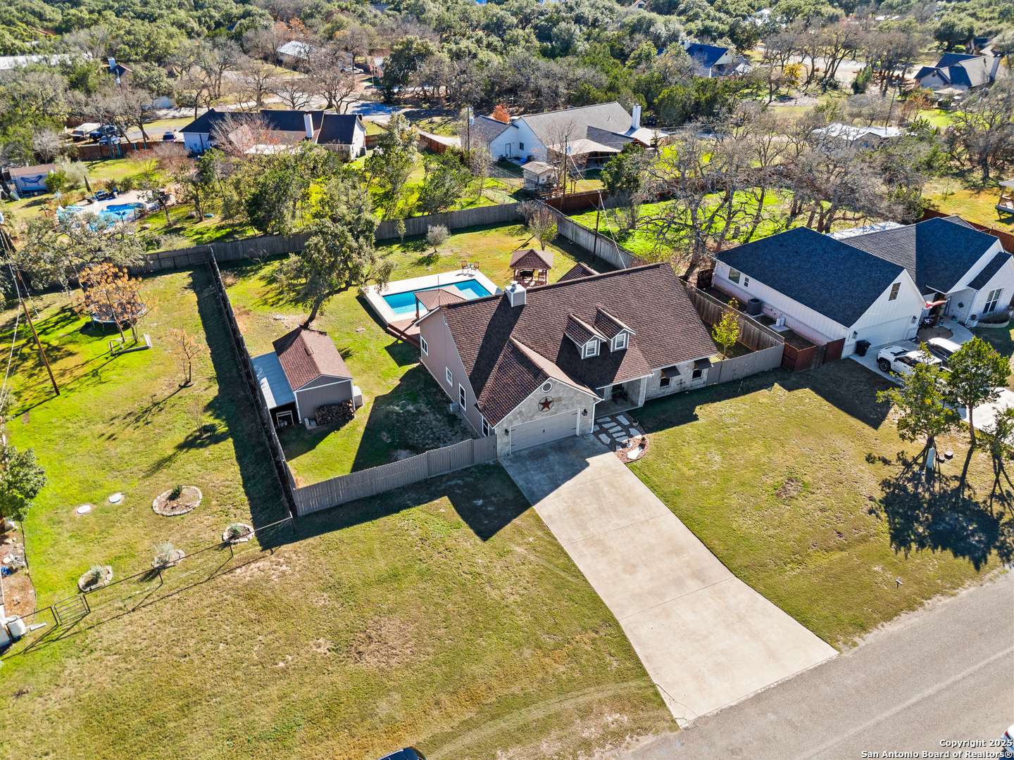 1536 Kings Ranch Rd, Bandera, TX 78003
