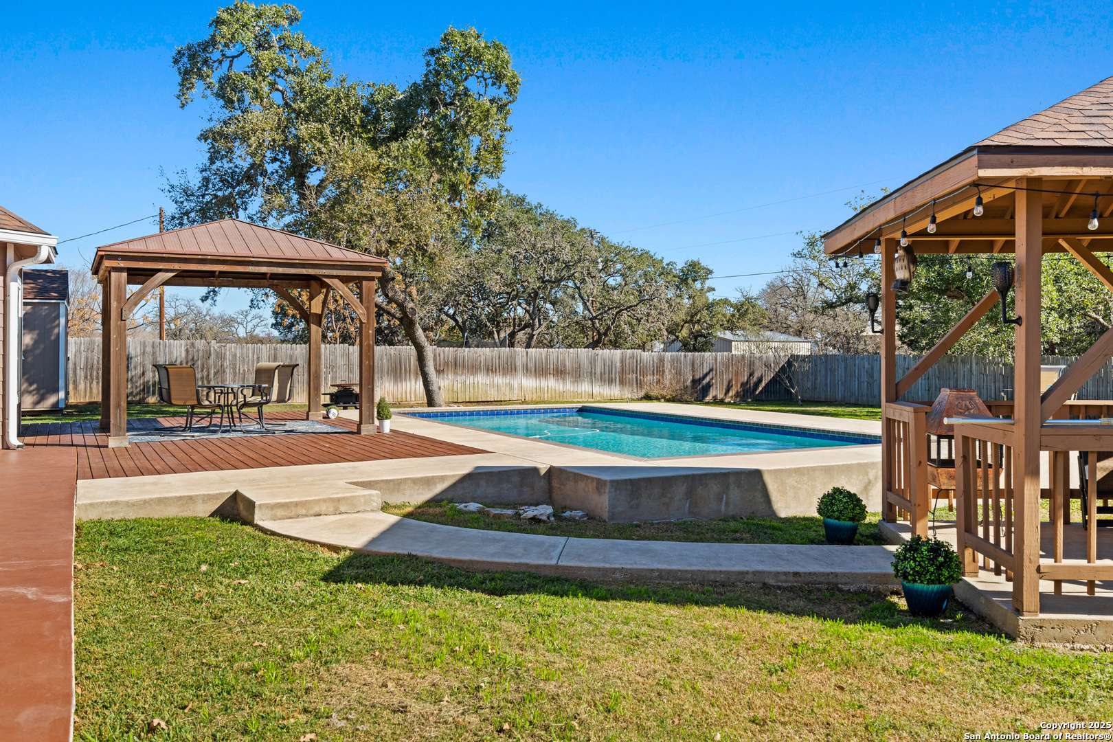 1536 Kings Ranch Rd, Bandera, TX 78003