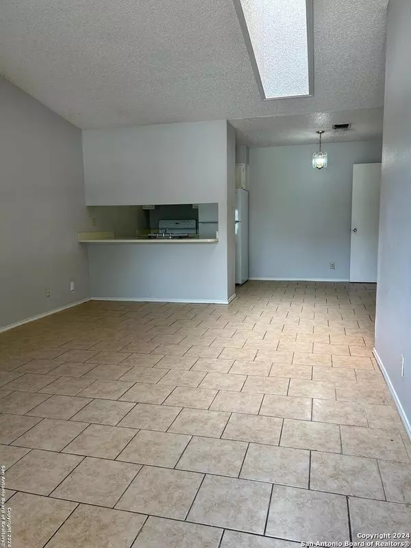 San Antonio, TX 78244-1427,5609 LOCHMOOR UNIT #1