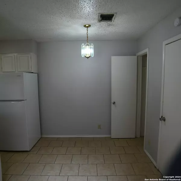 San Antonio, TX 78244-1427,5609 LOCHMOOR UNIT #1