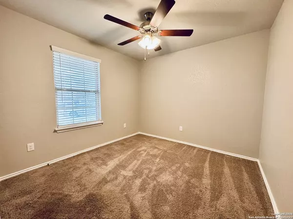 San Antonio, TX 78245,702 Shorleaf