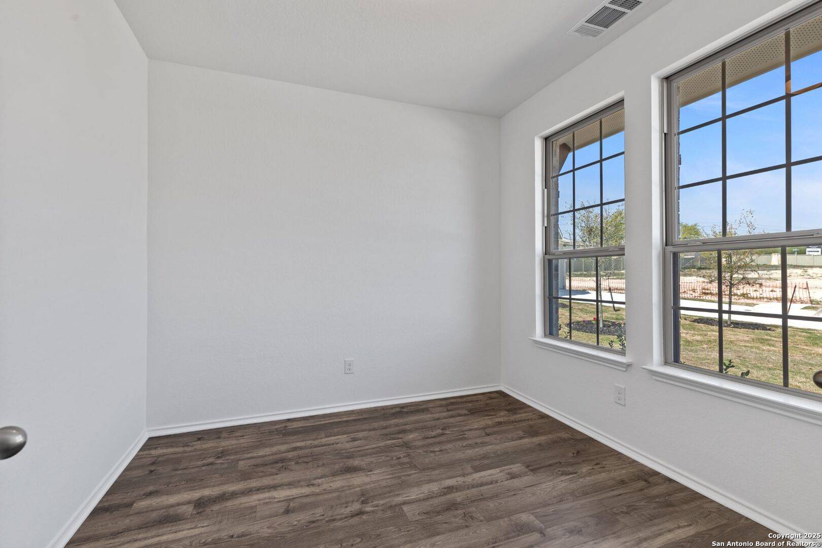 Cibolo, TX 78108,206 Foxtail Rock