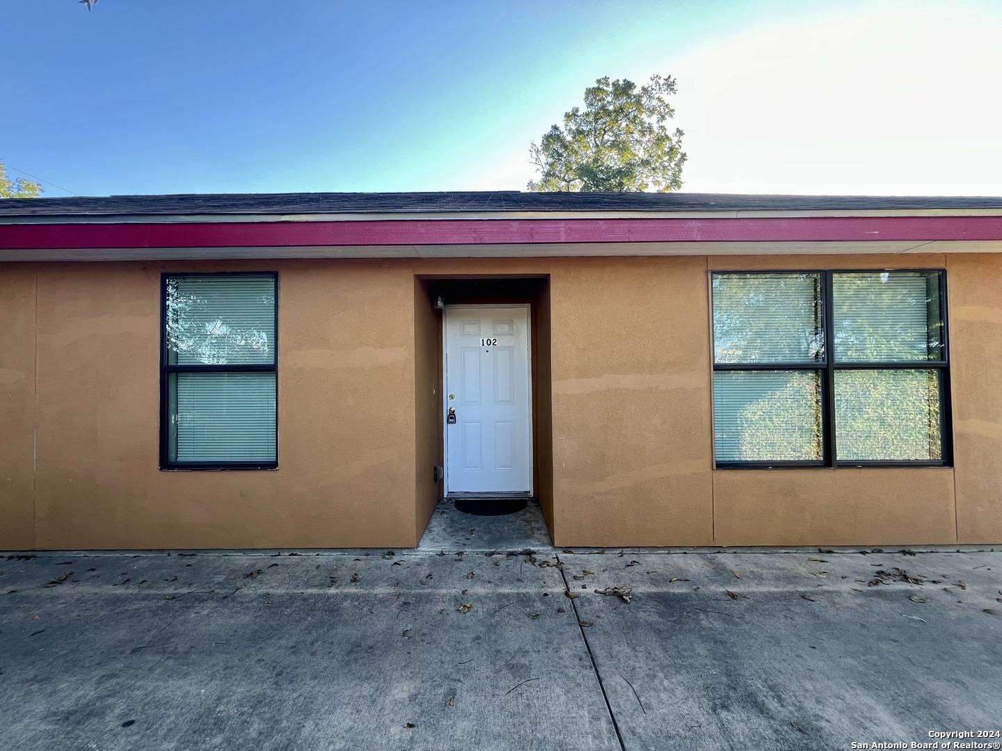 San Antonio, TX 78211-1878,1721 QUINTANA RD UNIT 101