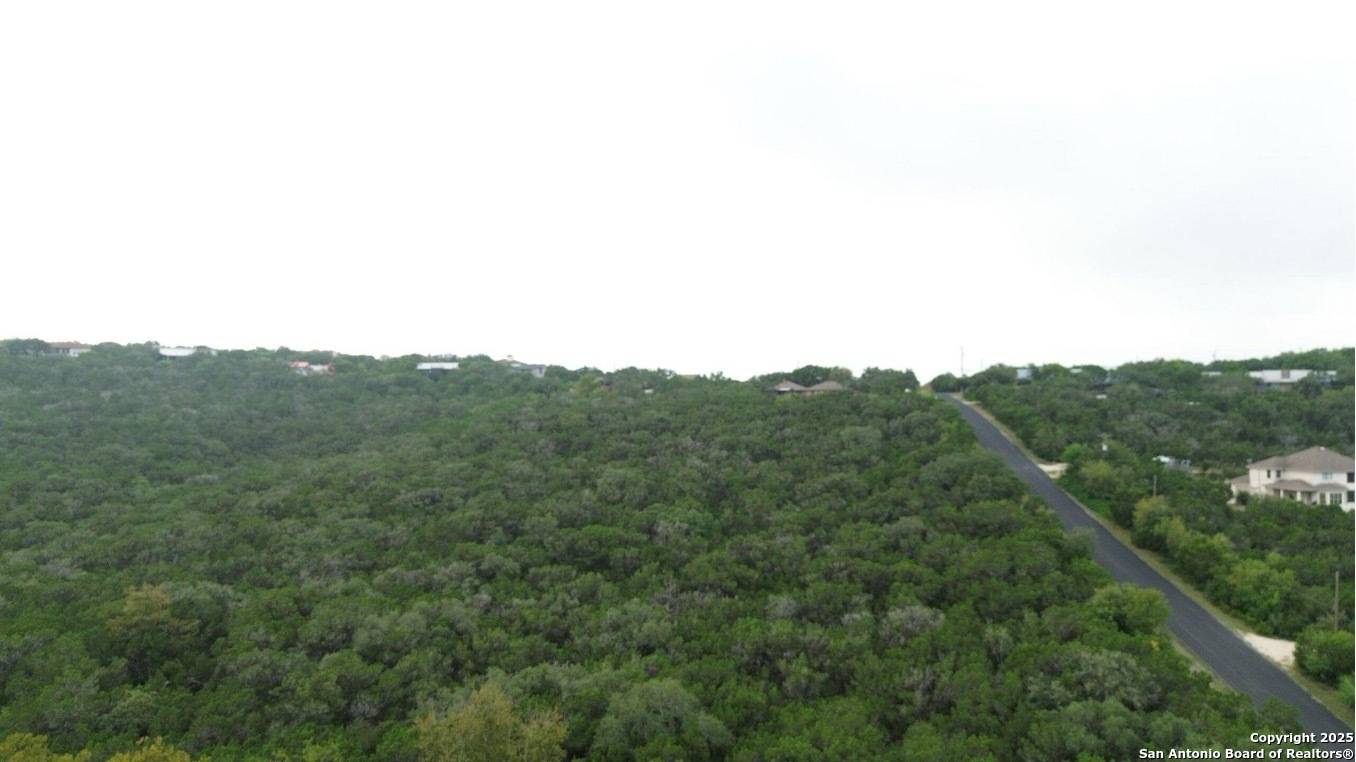 9896 Cash Mountain Rd, Helotes, TX 78023