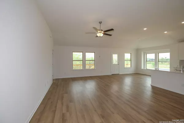 Floresville, TX 78114,120 Reno Trail