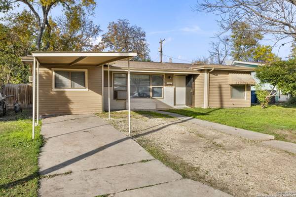 131 Savannah Dr, San Antonio, TX 78213