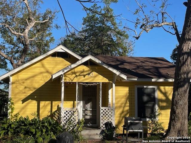 10 Cypress, Richwood, TX 77531