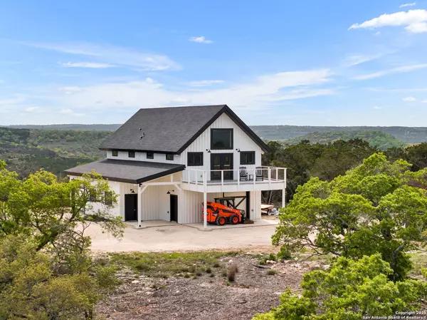 689 FM 289, Boerne, TX 78006