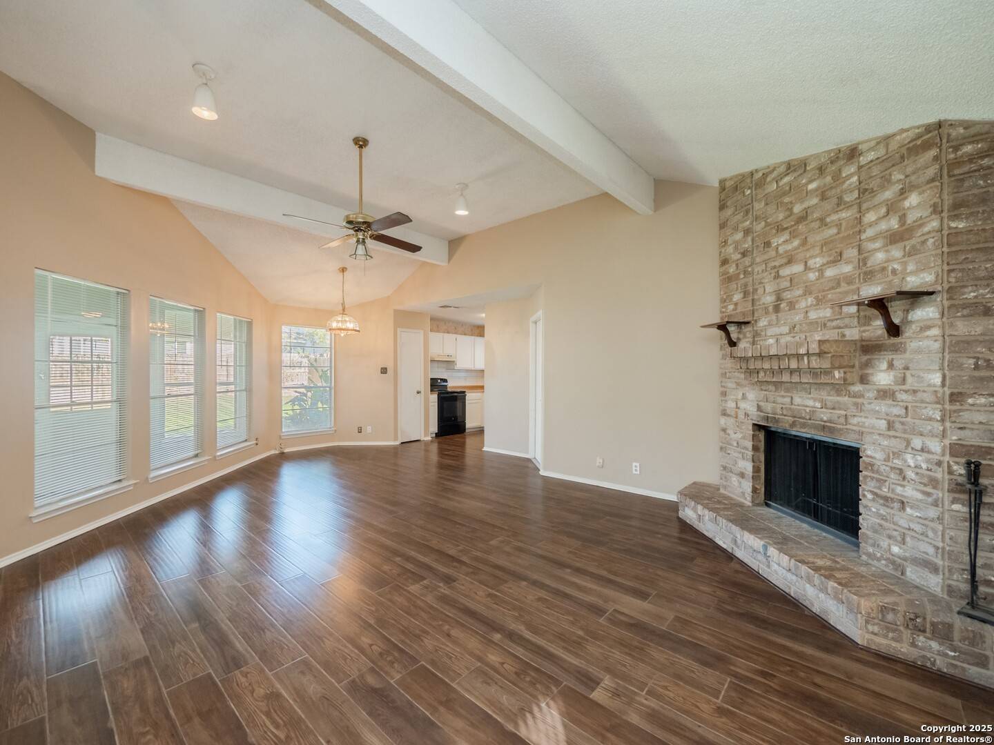 Live Oak, TX 78233-4376,7903 Forest Cabin