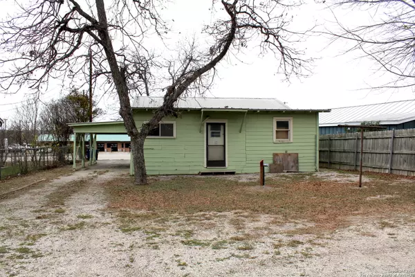 New Braunfels, TX 78130-6409,2043 SPUR ST