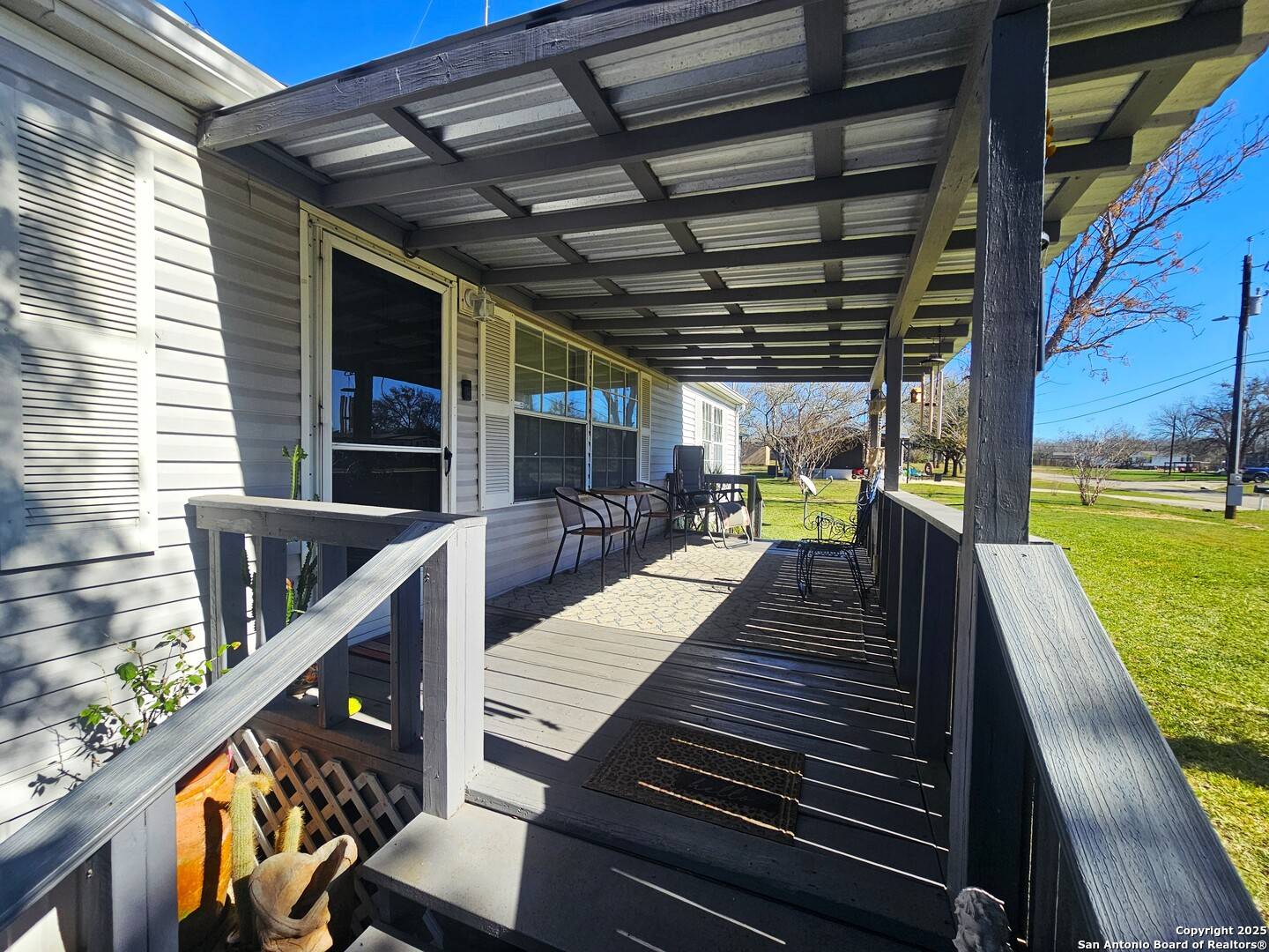 Seguin, TX 78155,112 Royal Crest Circle