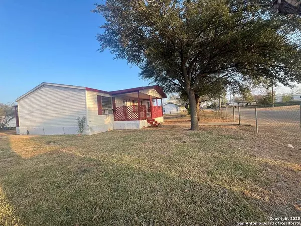 Cotulla, TX 78014,301 Johnston