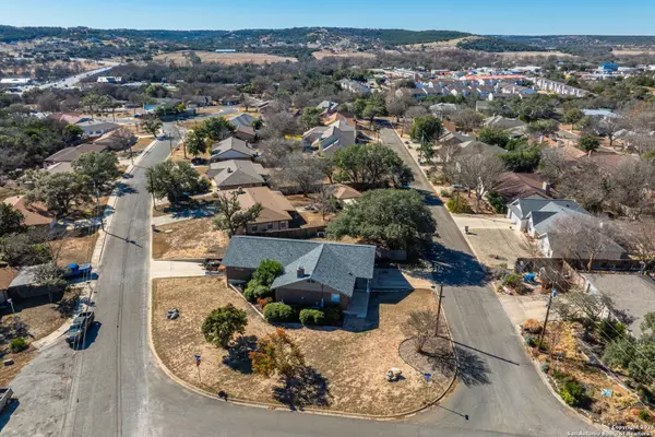 135 Fallow Dr, Kerrville, TX 78028